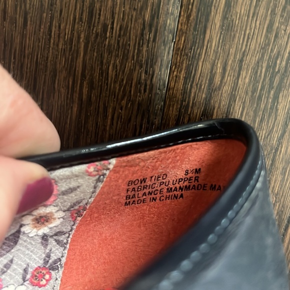 Poetic License London blue polka dot with yellow floral bow wedge shoes 8.5 - Picture 6 of 16